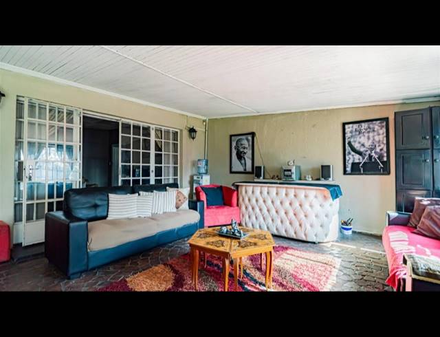 3 BEDROOM HOUSE FOR SALE IN DELVILLE